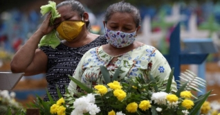 বিশ্বে করোনায় মৃত্যু ও শনাক্ত কমেছে 