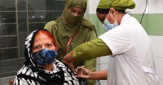‘করোনা থেকে সুস্থ হলে টিকার এক ডোজই যথেষ্ট’ ‘করোনা থেকে সুস্থ হলে টিকার এক ডোজই যথেষ্ট’