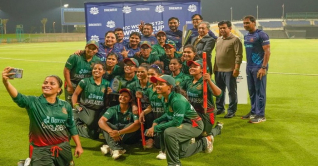 ফুটবলের পর ক্রিকেটেও অপরাজিত চ্যাম্পিয়ন বাংলার নারীরা ফুটবলের পর ক্রিকেটেও অপরাজিত চ্যাম্পিয়ন বাংলার নারীরা