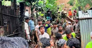 চট্টগ্রামে পাহাড় ধসে নারীর মৃত্যু চট্টগ্রামে পাহাড় ধসে নারীর মৃত্যু