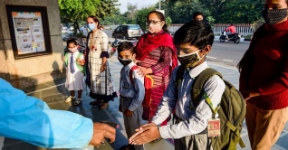 সব বিধি মেনে দিল্লিতে বেসরকারি স্কুল খুললো আজ