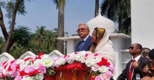 আনুষ্ঠানিকভাবে বঙ্গভবন ছাড়লেন আবদুল হামিদ