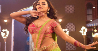 ঈদে গানে মাতালেন নুসরাত ফারিয়া ঈদে গানে মাতালেন নুসরাত ফারিয়া