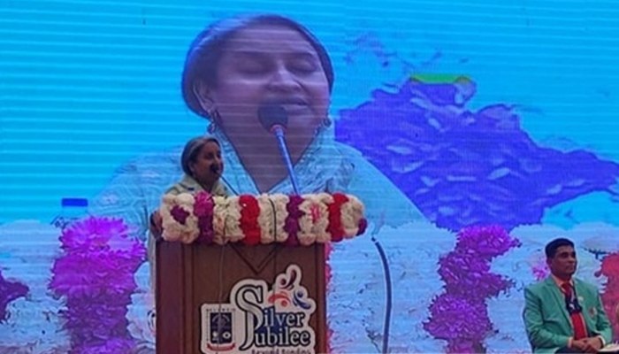 ঢাকা বিশ্ববিদ্যালয়ের মার্কেটিং বিভাগ অ্যালামনাই অ্যাসোসিয়েশনের অনুষ্ঠানে বক্তব্য দেন শিক্ষামন্ত্রী ডা. দীপু মনি- ছবি: সংগৃহীত