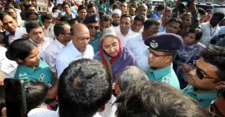 শিক্ষামন্ত্রীর আশ্বাসে শিক্ষকদের আন্দোলন স্থগিত