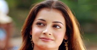 মাদক মামলায় দিয়া মির্জার প্রাক্তন ম্যানেজার গ্রেফতার মাদক মামলায় দিয়া মির্জার প্রাক্তন ম্যানেজার গ্রেফতার