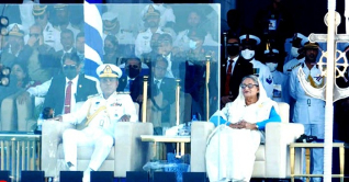 আন্তর্জাতিক ফ্লিট রিভিউ উদ্বোধন করলেন প্রধানমন্ত্রী