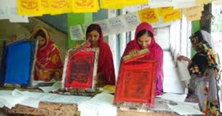 শপিং ব্যাগ বদলে দিয়েছে নারীর ভাগ্য শপিং ব্যাগ বদলে দিয়েছে নারীর ভাগ্য