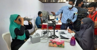 ঢাবিতে ভোটার রেজিস্ট্রেশন কেন্দ্র উদ্বোধন ঢাবিতে ভোটার রেজিস্ট্রেশন কেন্দ্র উদ্বোধন