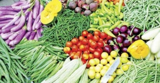 সবজির বাজারে উত্তাপ সবজির বাজারে উত্তাপ