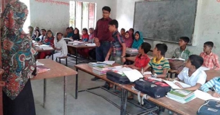 দুর্গম অঞ্চলের শিক্ষা প্রতিষ্ঠানে প্রতিমাসে আকস্মিক পরিদর্শন