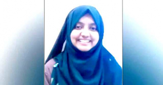 ডেন্টালে দেশসেরা নাসরিন সুলতানা ইভা 