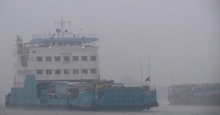 কুয়াশায় ফেরি বন্ধ, অ্যাম্বুলেন্সে রোগীর মৃত্যু