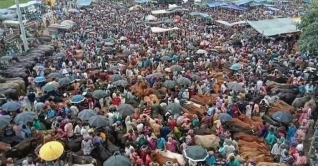বিধিনিষেধ শিথিলে করোনার সংক্রমণ বৃদ্ধির আশঙ্কা বিধিনিষেধ শিথিলে করোনার সংক্রমণ বৃদ্ধির আশঙ্কা