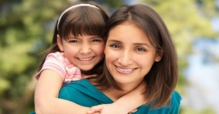 সন্তানকে আত্মবিশ্বাসী করতে মায়ের ভূমিকা সন্তানকে আত্মবিশ্বাসী করতে মায়ের ভূমিকা