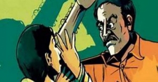 প্রবাসী ছোট ভাইয়ের স্ত্রীকে পিটিয়ে বুকের হাড় ভাঙলেন ভাসুর
