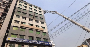 বাংলামোটরে রাহাত টাওয়ারের আগুন নিয়ন্ত্রণে