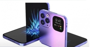 দুই বছরে বড় হচ্ছে ফোল্ডেবল ফোনের বাজার দুই বছরে বড় হচ্ছে ফোল্ডেবল ফোনের বাজার