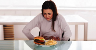 কিছু খেলেই পেটে চাপ? জেনে নিন সমাধান