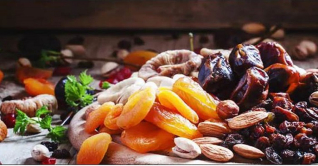 এই শীতে যেসব খাবারে থাকবেন উষ্ণ এই শীতে যেসব খাবারে থাকবেন উষ্ণ