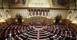 প্রথম দেশ হিসেবে গর্ভপাতকে সাংবিধানিক স্বীকৃতি দিলো ফ্রান্স