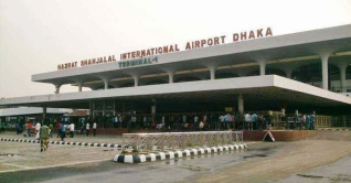 শাহজালাল বিমানবন্দরে অস্ত্রসহ চিকিৎসক দম্পতি আটক