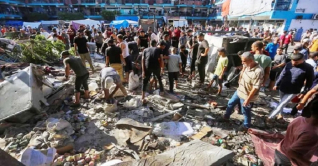 গাজায় স্কুলে ইসরাইলের হামলা, জাতিসংঘের ৬ কর্মীসহ নিহত ১৮ গাজায় স্কুলে ইসরাইলের হামলা, জাতিসংঘের ৬ কর্মীসহ নিহত ১৮