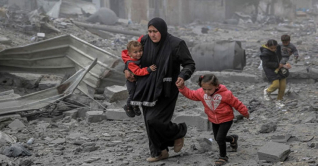 ইসরায়েলি হামলায় গাজায় ৩৮, লেবাননে ৩৩ প্রাণহানী ইসরায়েলি হামলায় গাজায় ৩৮, লেবাননে ৩৩ প্রাণহানী