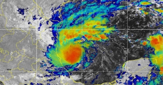 যুক্তরাষ্ট্রের দিকে ধেয়ে যাচ্ছে ঘূর্ণিঝড় ‘মিল্টন’ যুক্তরাষ্ট্রের দিকে ধেয়ে যাচ্ছে ঘূর্ণিঝড় ‘মিল্টন’