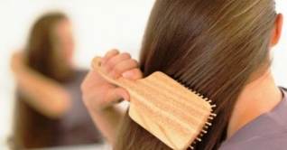 চুল পড়া রোধে শীতকালে যা করবেন না চুল পড়া রোধে শীতকালে যা করবেন না