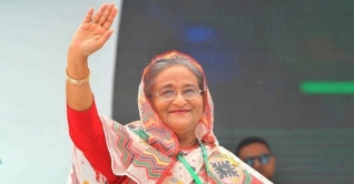 আজ সকালে দেশে ফিরছেন প্রধানমন্ত্রী আজ সকালে দেশে ফিরছেন প্রধানমন্ত্রী