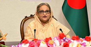 তৃণমূল থেকে উন্নয়নই সরকারের মূল লক্ষ্য: প্রধানমন্ত্রী তৃণমূল থেকে উন্নয়নই সরকারের মূল লক্ষ্য: প্রধানমন্ত্রী