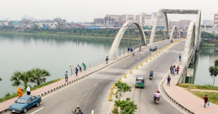 মায়ের সঙ্গে অভিমান করে হাতিরঝিলে কিশোরীর আত্মহত্যা মায়ের সঙ্গে অভিমান করে হাতিরঝিলে কিশোরীর আত্মহত্যা