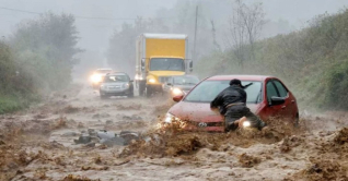 যুক্তরাষ্ট্রে ঘূর্ণিঝড় হেলেনের তাণ্ডবে নিহত ৪৬ যুক্তরাষ্ট্রে ঘূর্ণিঝড় হেলেনের তাণ্ডবে নিহত ৪৬
