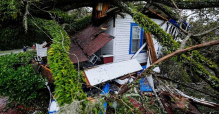 যুক্তরাষ্ট্রে হেলেনের তাণ্ডবে নিহত ১০০ যুক্তরাষ্ট্রে হেলেনের তাণ্ডবে নিহত ১০০