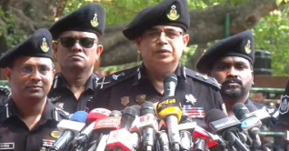 নববর্ষ ঘিরে সারা দেশে নিরাপত্তা জোরদার: র্যাবের মহাপরিচালক নববর্ষ ঘিরে সারা দেশে নিরাপত্তা জোরদার: র্যাবের মহাপরিচালক