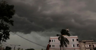 কালবৈশাখী হতে পারে আজও কালবৈশাখী হতে পারে আজও