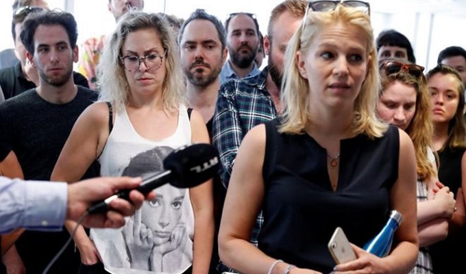 সরকারি হস্তক্ষেপের প্রতিবাদে ৭০ সাংবাদিকের পদত্যাগ