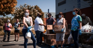 ২০২০ সালে যুক্তরাষ্ট্রে অনাহারে কাটিয়েছে ৫ কোটি মানুষ ২০২০ সালে যুক্তরাষ্ট্রে অনাহারে কাটিয়েছে ৫ কোটি মানুষ