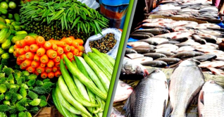 মাছের দাম চড়া, কমেছে সবজির দাম মাছের দাম চড়া, কমেছে সবজির দাম