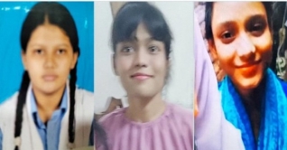 টাকা-স্বর্ণালঙ্কার নিয়ে একসঙ্গে ৩ বান্ধবী উধাও টাকা-স্বর্ণালঙ্কার নিয়ে একসঙ্গে ৩ বান্ধবী উধাও