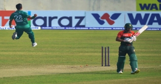 হোয়াইটওয়াশে তিক্ত স্বাদ পেল বাংলাদেশ