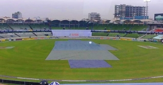 তৃতীয় দিনেও বৃষ্টির কবলে ঢাকা টেস্ট, হোটেলেই দুই দল তৃতীয় দিনেও বৃষ্টির কবলে ঢাকা টেস্ট, হোটেলেই দুই দল