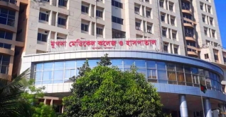 তিন নারী ক্রিকেটার হাসপাতালে ভর্তি তিন নারী ক্রিকেটার হাসপাতালে ভর্তি