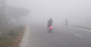 তেঁতুলিয়ায় হাড় কাঁপানো শীত, জনজীবন বিপর্যস্ত তেঁতুলিয়ায় হাড় কাঁপানো শীত, জনজীবন বিপর্যস্ত