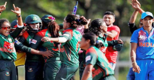 নারী বিশ্বকাপ: নিগারদের অনুপ্রেরণা এশিয়া কাপের দুই জয় নারী বিশ্বকাপ: নিগারদের অনুপ্রেরণা এশিয়া কাপের দুই জয়