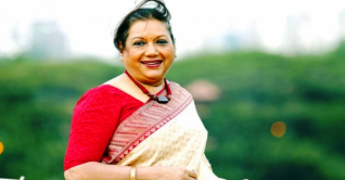 আজকের দিনেই পৃথিবীতে এসেছিলেন কবরী আজকের দিনেই পৃথিবীতে এসেছিলেন কবরী