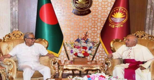 রাষ্ট্রপতির সঙ্গে ভ্যাটিক্যানের বিদায়ী রাষ্ট্রদূতের সাক্ষাৎ