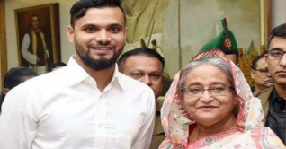 প্রধানমন্ত্রীকে কৃতজ্ঞতা জানাতে মাশরাফীর আবেগঘন পোস্ট প্রধানমন্ত্রীকে কৃতজ্ঞতা জানাতে মাশরাফীর আবেগঘন পোস্ট