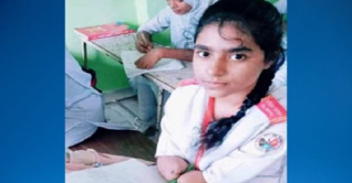 কবজিবিহীন হাতে লিখে জিপিএ-৫ পেলেন জান্নাতুল